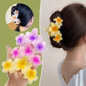 Triple Flower Claw Clip